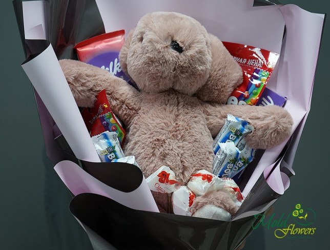 Edible bouquet with plush bunny and chocolates (made to order, 24 hours) photo
